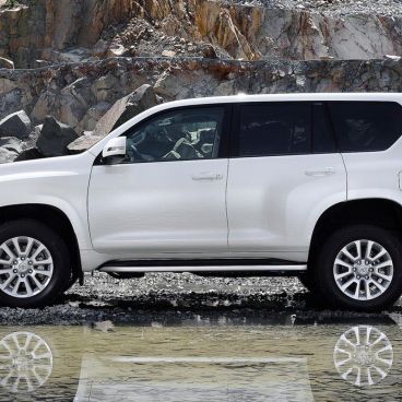 TOYOTA LAND CRUISER 4X4